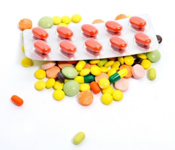 Фасовка лекарств и таблеток. Упаковка лекарственных средств